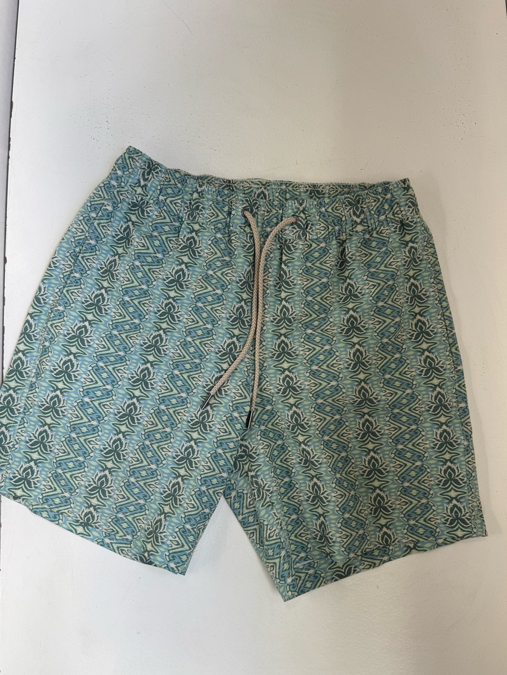 Fair Harbor The Bayberry Trunks floral teal white lotus small